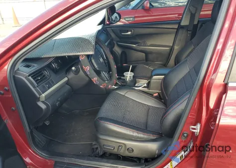 2015 Toyota Camry Le z USA, uszkodzony, nr VIN 4T1BF1FK6FU902932